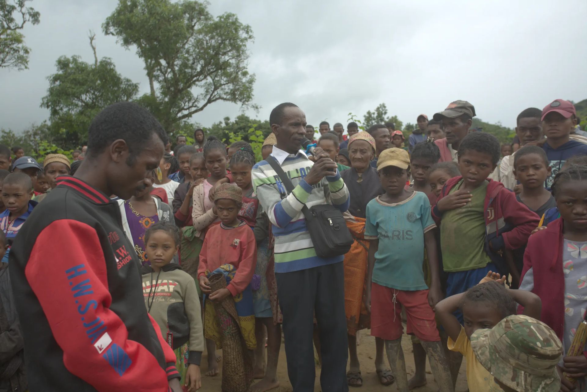 022